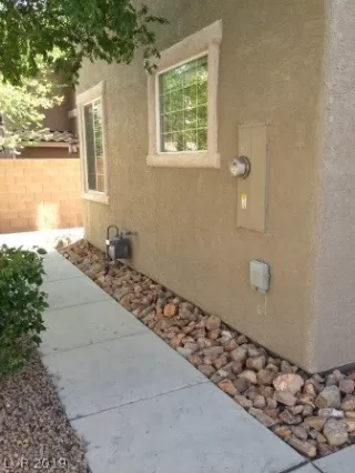 Photo #3: 2075267 Listing 