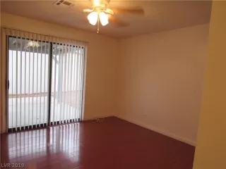Photo #4: 2075301 Listing 