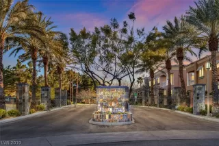 Photo #3: 2075324 Listing 