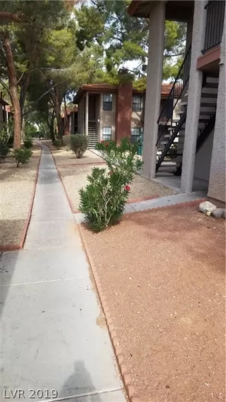 Photo #2: 2075363 Listing 