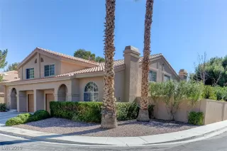 Photo #2: 2075364 Listing 