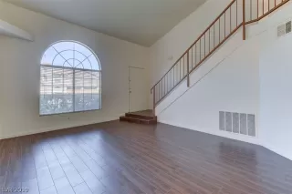 Photo #3: 2075364 Listing 