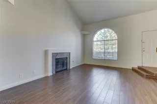 Photo #6: 2075364 Listing 