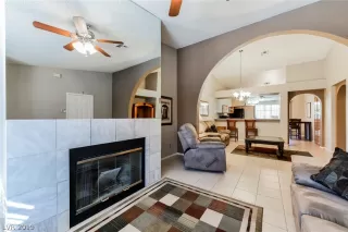 Photo #6: 2075385 Listing 