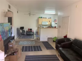 Photo #2: 2075403 Listing 