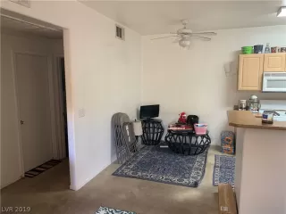 Photo #3: 2075403 Listing 