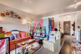 Photo #3: 2075416 Listing