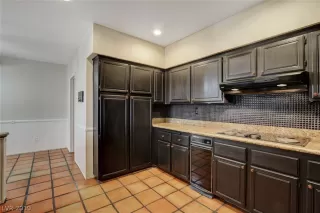 Photo #2: 2075466 Listing