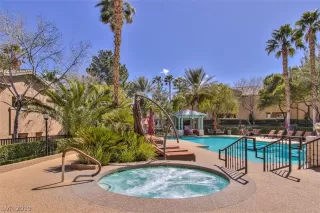 Photo #1: 2075557 Listing 