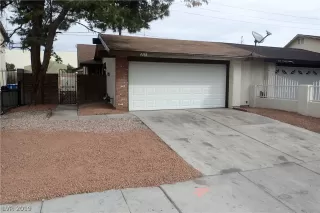 Photo #2: 2075608 Listing