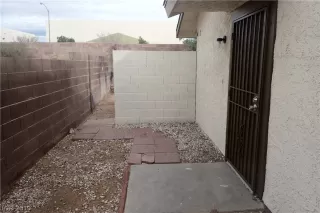 Photo #3: 2075608 Listing