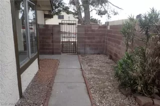 Photo #4: 2075608 Listing