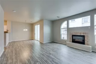 Photo #2: 2075670 Listing 