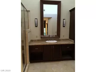 Photo #6: 2075694 Listing 