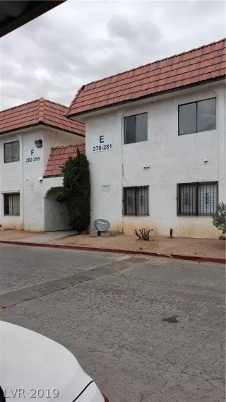 Photo #3: 2075721 Listing 