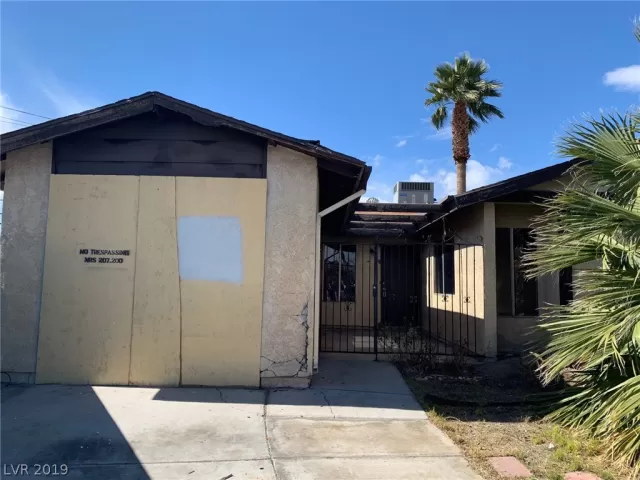 MLS: 2075762 Condo For Sale