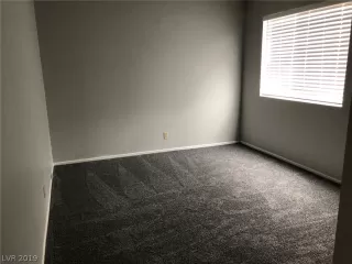 Photo #3: 2075784 Listing