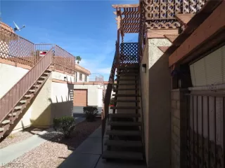 Photo #1: 2075802 Listing