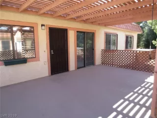 Photo #2: 2075802 Listing