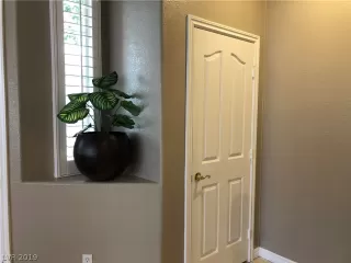 Photo #3: 2075870 Listing