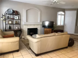 Photo #6: 2075870 Listing