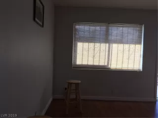 Photo #5: 2075901 Listing