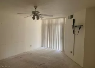 Photo #5: 2075906 Listing 