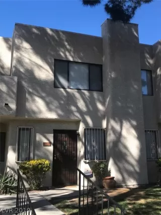 Photo #1: 2075913 Listing 