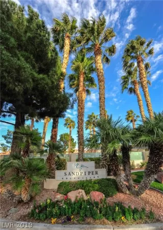 Photo #1: 2075936 Listing 