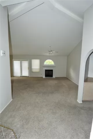 Photo #3: 2075936 Listing 