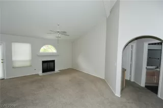 Photo #4: 2075936 Listing 