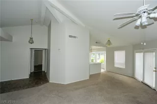 Photo #6: 2075936 Listing 