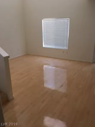 Photo #3: 2076127 Listing 