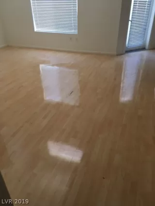 Photo #4: 2076127 Listing 