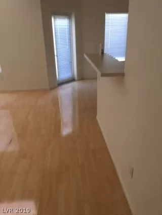 Photo #6: 2076127 Listing 