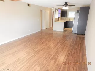 Photo #6: 2076143 Listing 