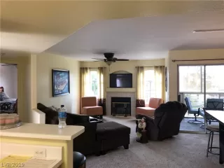 Photo #5: 2076176 Listing 