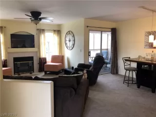 Photo #6: 2076176 Listing 