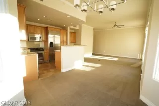 Photo #4: 2076218 Listing 