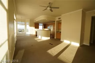 Photo #5: 2076218 Listing 