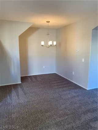 Photo #6: 2076244 Listing