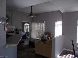 Photo #6: 2076291 Listing 