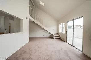 Photo #2: 2076328 Listing