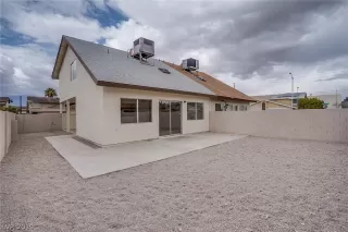 Photo #4: 2076328 Listing