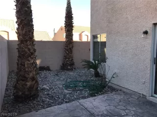 Photo #2: 2076332 Listing 