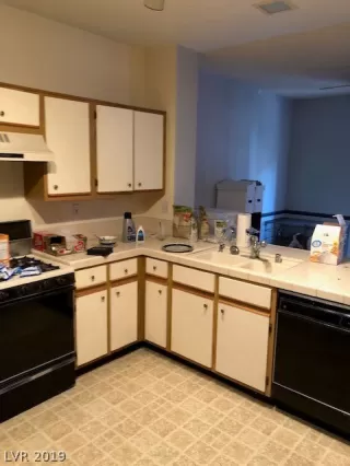 Photo #4: 2076385 Listing