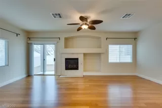 Photo #6: 2076415 Listing