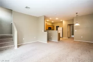 Photo #5: 2076477 Listing 