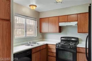 Photo #6: 2076500 Listing