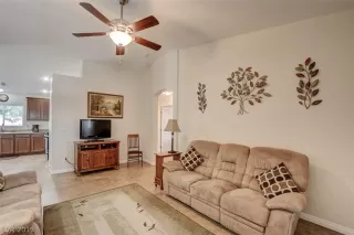 Photo #1: 2076515 Listing